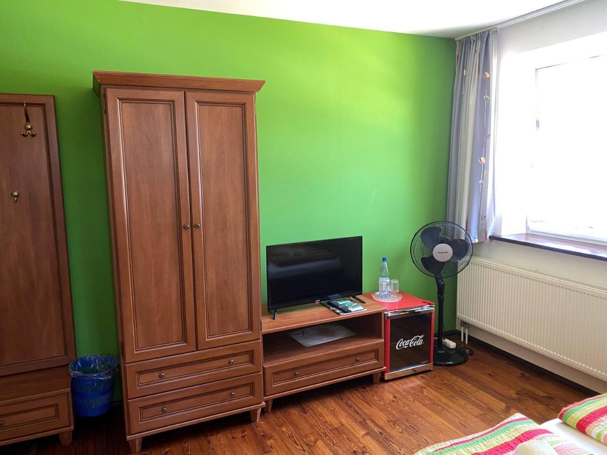 Pension Unter Der 250 Jaehrigen Eiche - Lehde Zentrum Kaupen Extérieur photo